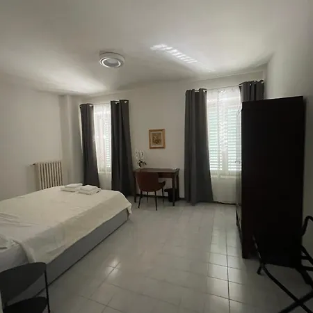 Casa Aurora Δωμάτια σε οικογενειακή κατοικία *