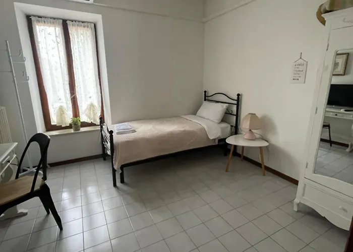 Δωμάτια σε οικογενειακή κατοικία Casa Aurora *